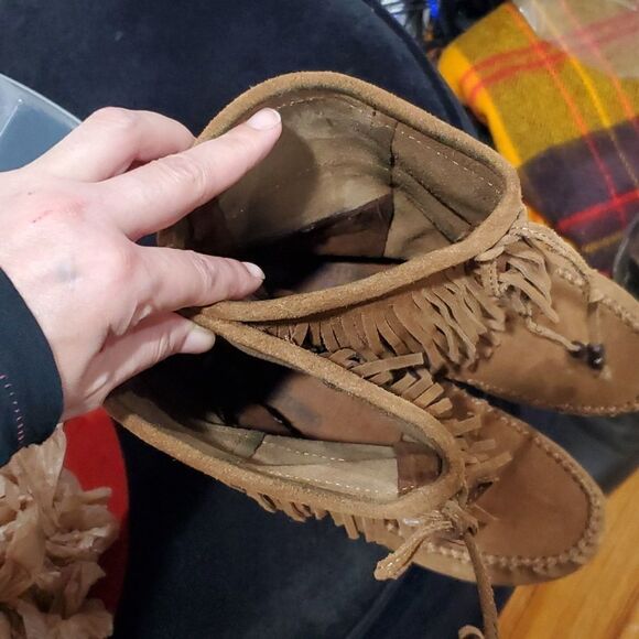 Minnetonka 2 Layer Fringe Boots in Brown Size 6 - Picture 11 of 13
